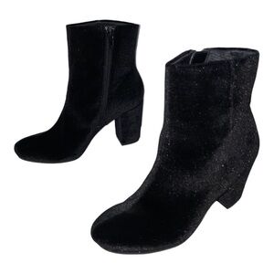 Christian Siriano Women 5M Chunky Black Velvet Ankle Booties Winter‎ Outdoor